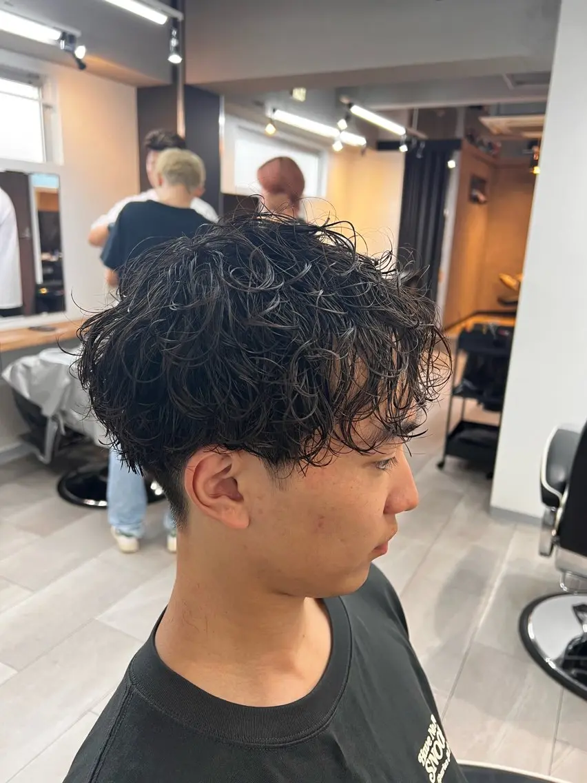ショート カット パーマ メンズカット、パーマ 特化🔥🌊瀬川竜生のヘアスタイル