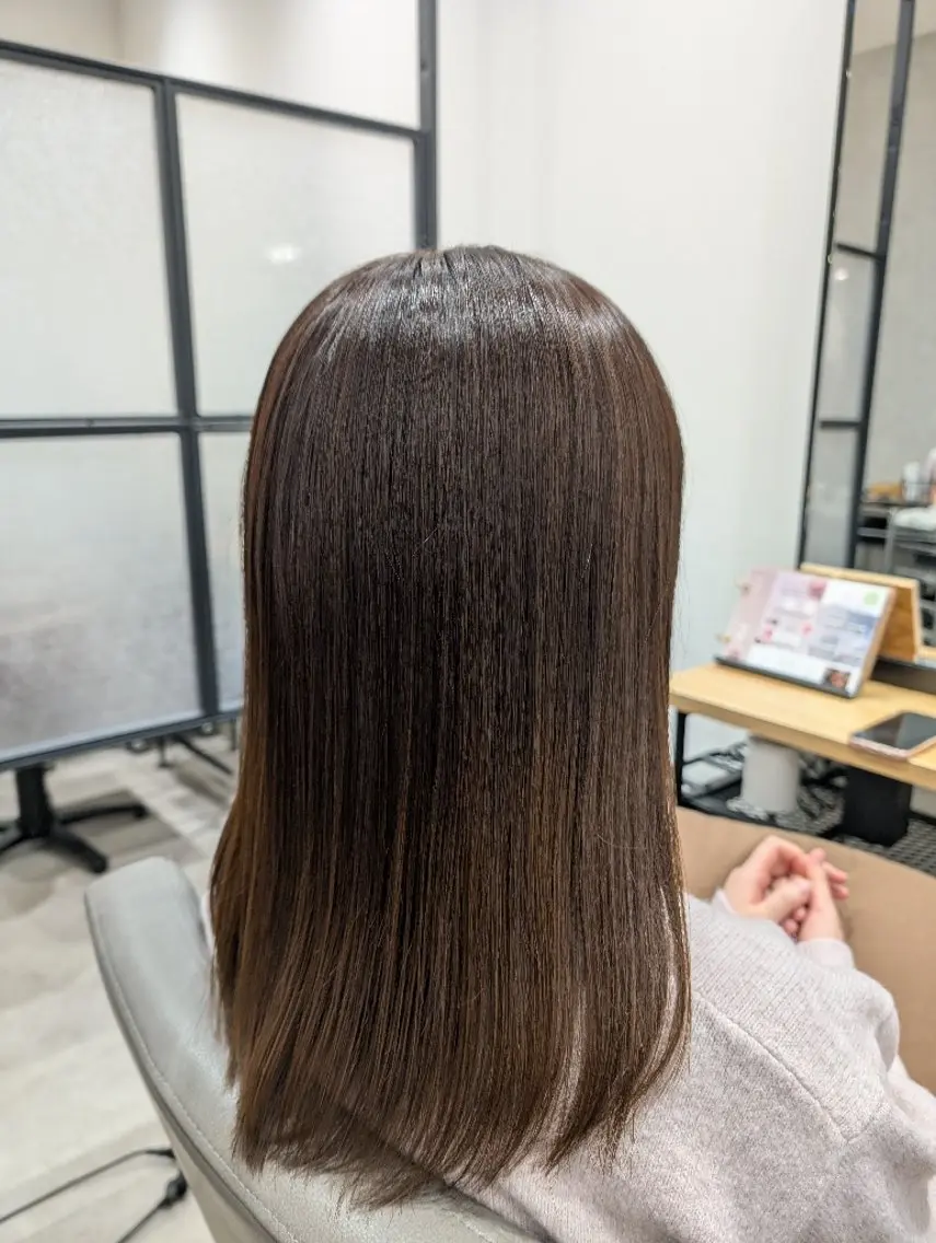 セミロング 髪質改善 縮毛矯正 奥山 和真のヘアスタイル