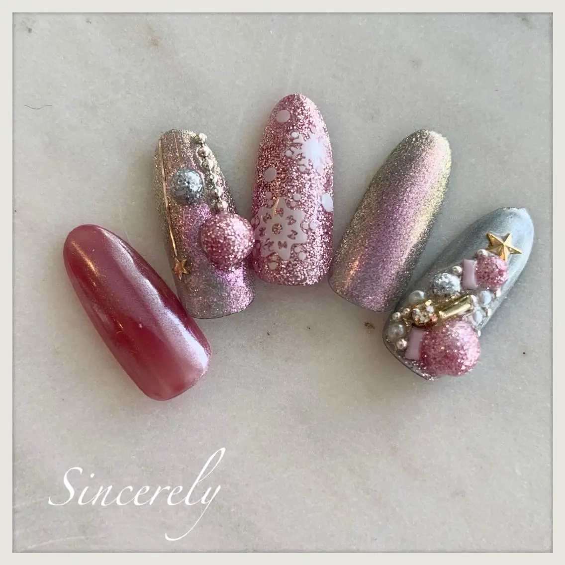ネイル 冬ネイル クリスマス Sincerely ☺︎のネイルデザイン