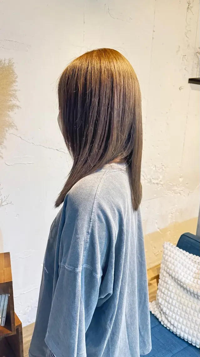 カラー ベージュカラー 透明感カラー ダブルカラー オリーブベージュ ヘアカラー 木下 茉奈瀬のヘアスタイル