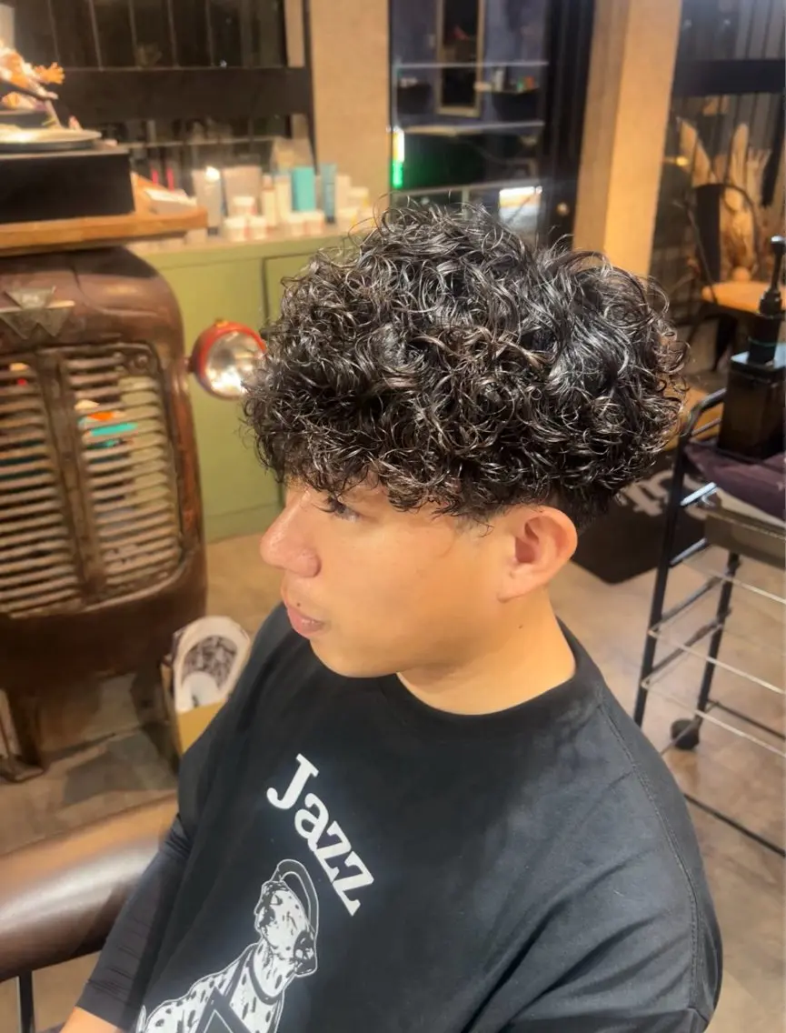 パーマ メンズ メンズパーマ プードルパーマ プードルパーマ カット パーマ Lit 前里花鈴のヘアスタイル