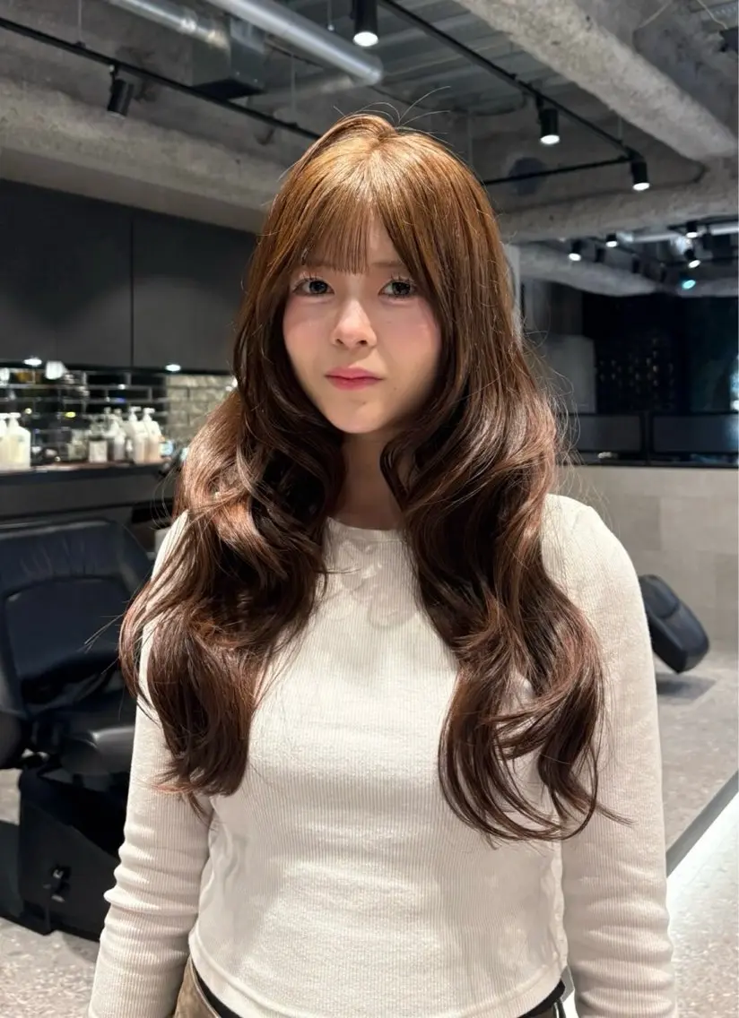 ロング カラー TRIELA新宿 桜のヘアスタイル