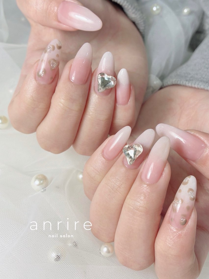 ネイル アニマル柄 アートネイル グラデーション ハート 持ち込み nailsalon anrireのネイルデザイン