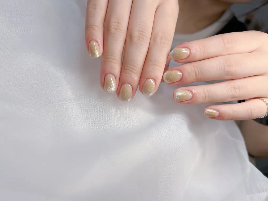 ネイル ハンドネイル フットネイル ハンドケア Tina Nailstudioのネイルデザイン