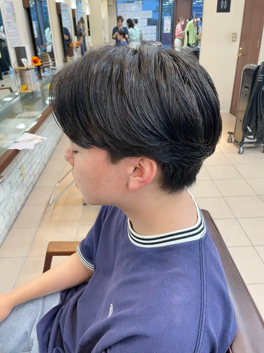 パーマ メンズ メンズ韓国風 メンズパーマ ニュアンスパーマ スパイラルパーマ 北林 秀悟のヘアスタイル
