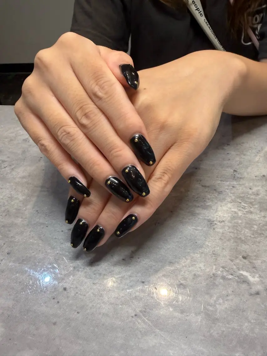 ネイル ゴールド ワンカラーネイル ハンドネイル 西村 奈穂のネイルデザイン