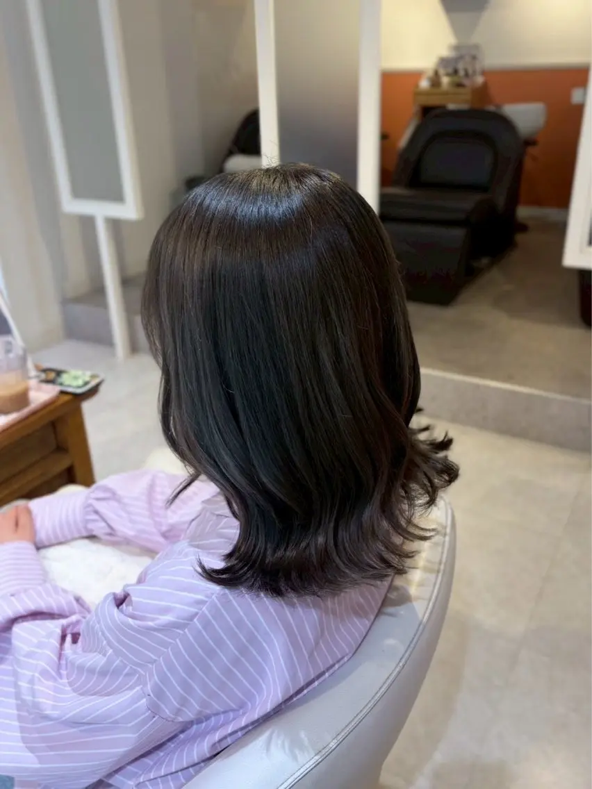 ミディアム カラー カット SpecHolder mimiのヘアスタイル