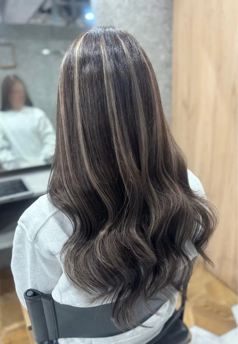ロング エクステ ハイライト 🦋 misaki🦋のヘアスタイル