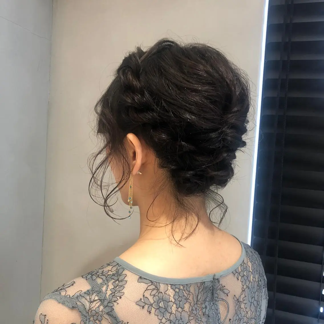 ミディアム ヘアアレンジ 結婚式・ブライダル ボブ カジュアルを女っぽく 𝗮𝘆𝗮𝗰𝗼のヘアスタイル