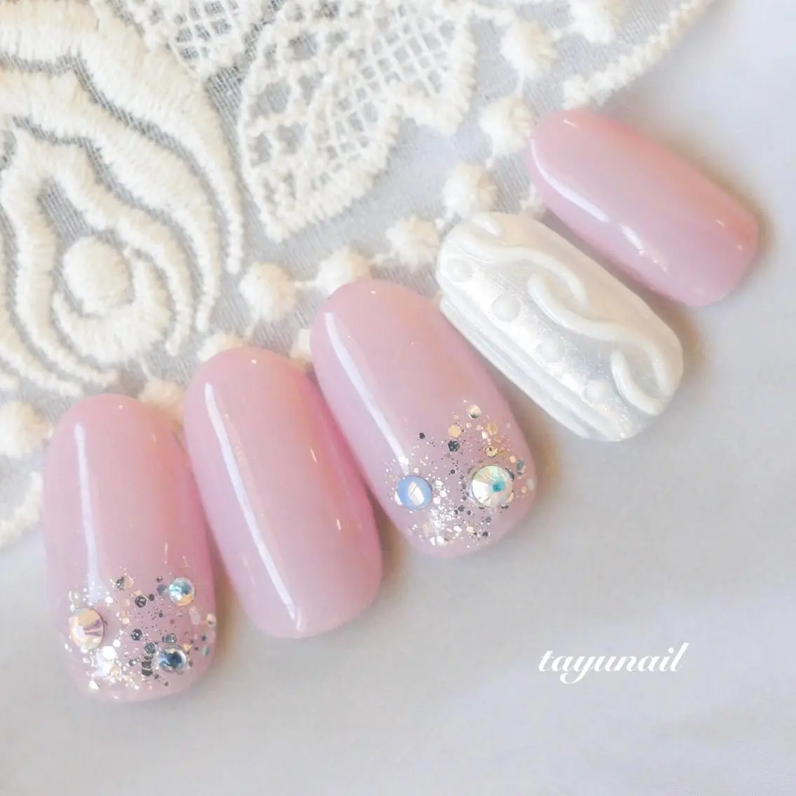 ネイル アートネイル ジェルネイル キラキラネイル ニュアンスネイル ワンカラーネイル ハンドネイル ネイルサロン 【たゆnail】のネイルデザイン