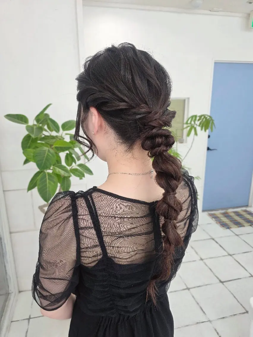 ヘアアレンジ ヘアセット toiro ちだしえりのヘアスタイル