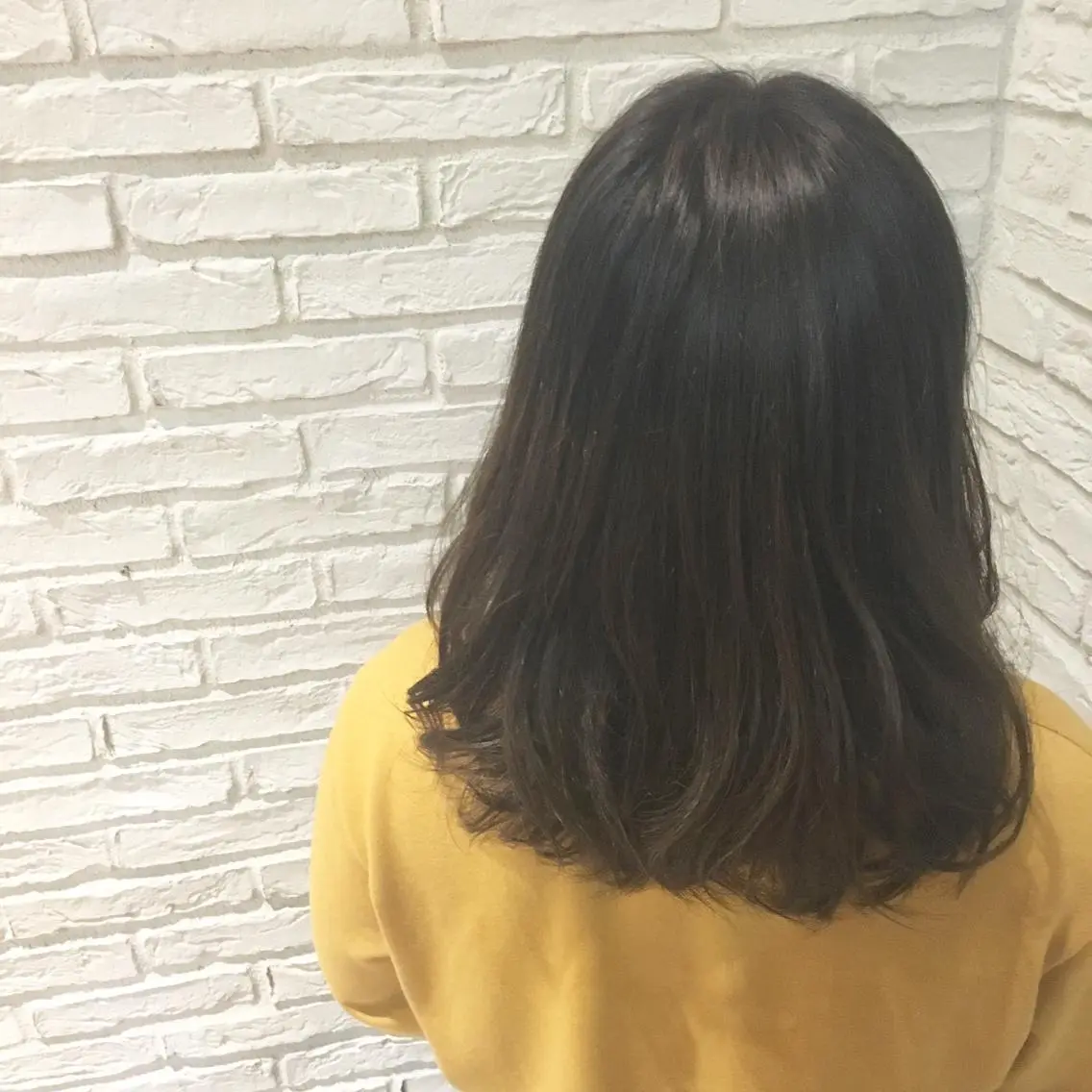 ミディアム カラー 鈴木 麻希のヘアスタイル