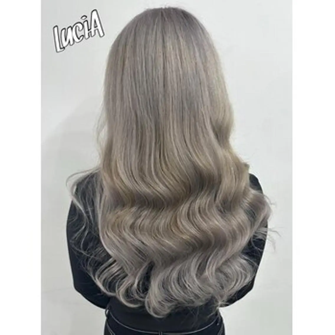 ヘアアレンジ ロング カラー MISAKIエクステ ブリーチ\5900のヘアスタイル