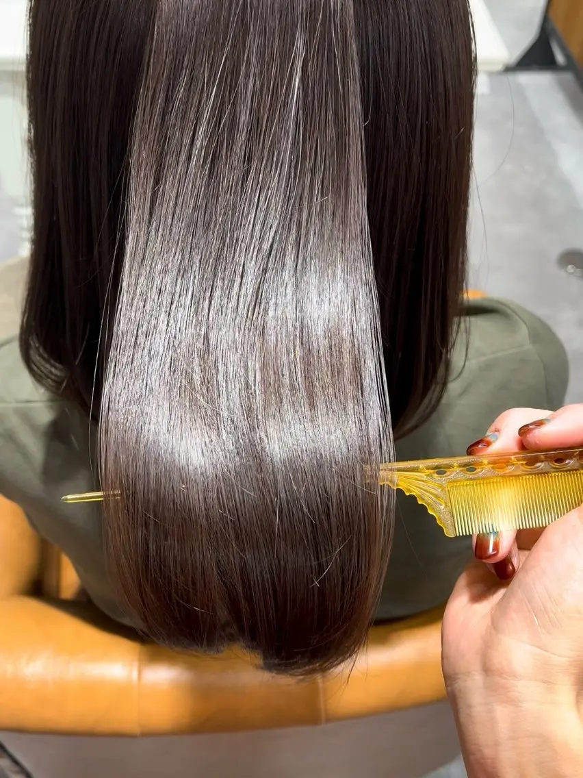 ミディアム カラー 髪質改善 トリートメント カット ヘアカラー 縮毛矯正 堀越 エリのヘアスタイル