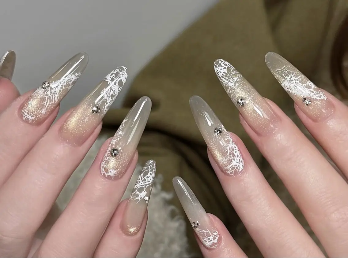 ネイル ハンドネイル more glamのネイルデザイン