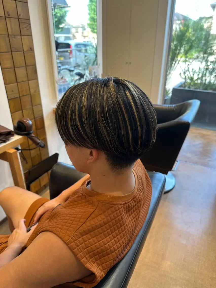 【平日限定】メンズカット➕メッシュハイライトカラー💫の写真
