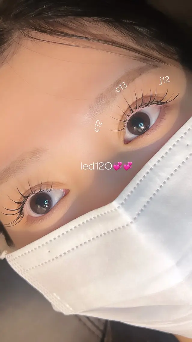 今話題のLEDエクステ 🔦💙✨️ 120本の写真