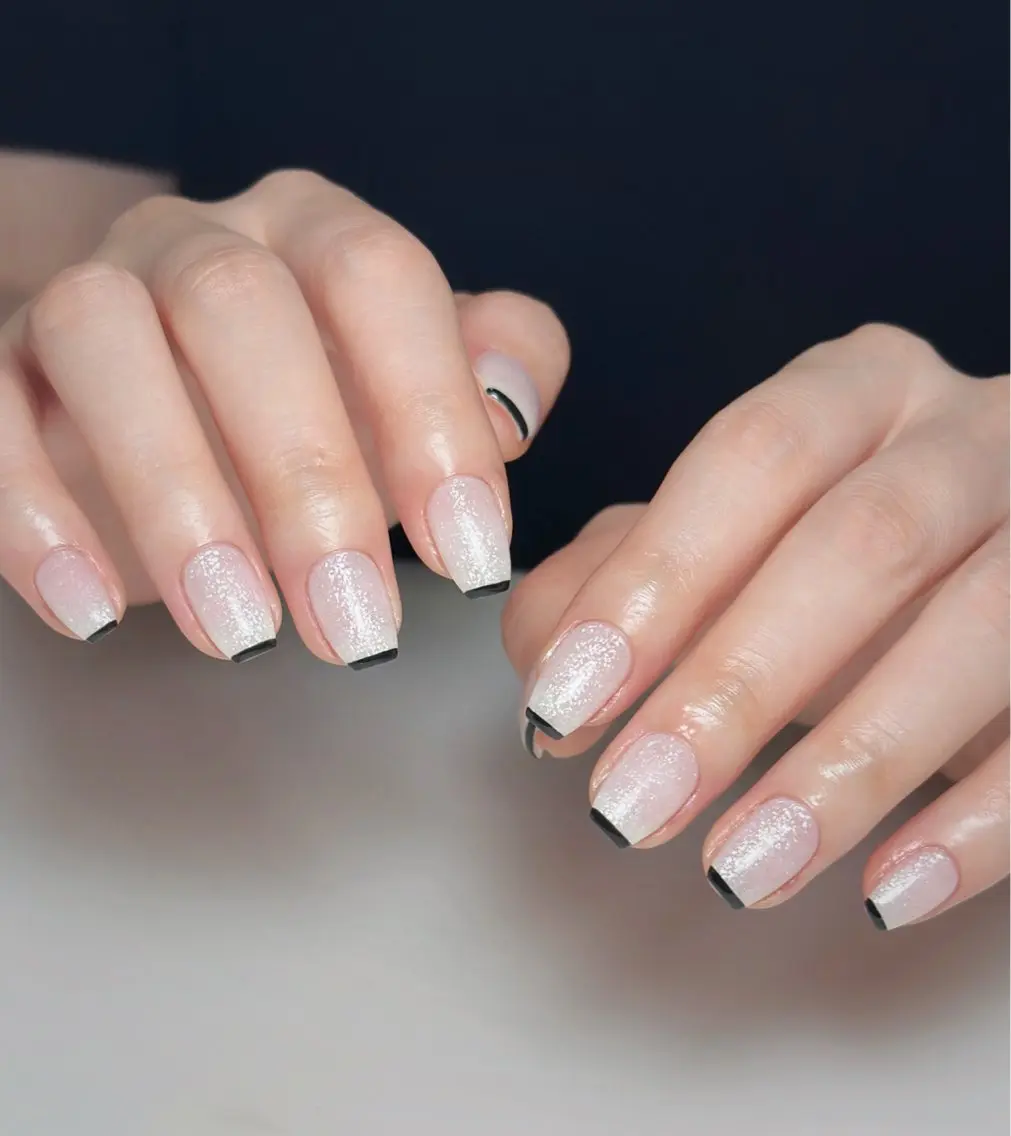 ネイル オーロラネイル 長さ出し フットネイル 韓国ネイル ラメ(グリッター) 👍thumbs up nail👍のネイルデザイン