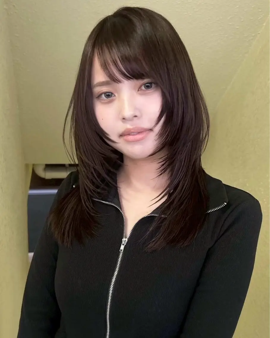セミロング ハッシュカット レイヤーカット ウルフカット カット ヘアカラー トリートメント レイヤーカット/ 透明感ベージュ　モカのヘアスタイル