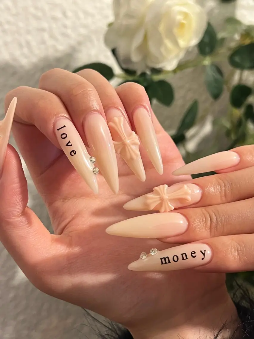 ネイル ハンドネイル Luna Gladeのネイルデザイン