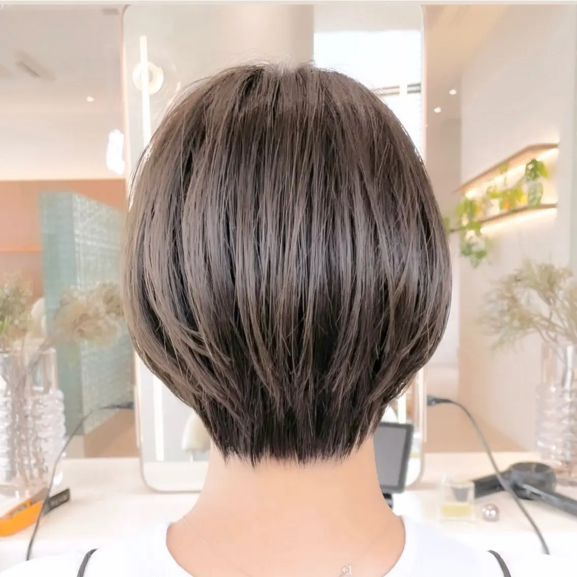 ショート カラー ショートボブ ハンサムショート 丸みショート イルミナカラー ボブ 田中航平/渋谷ボブ/ レイヤーボブのヘアスタイル