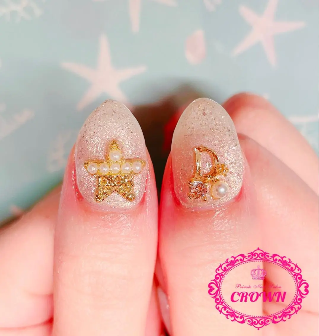 ネイル ハンドネイル CROWN プライベートサロンのネイルデザイン