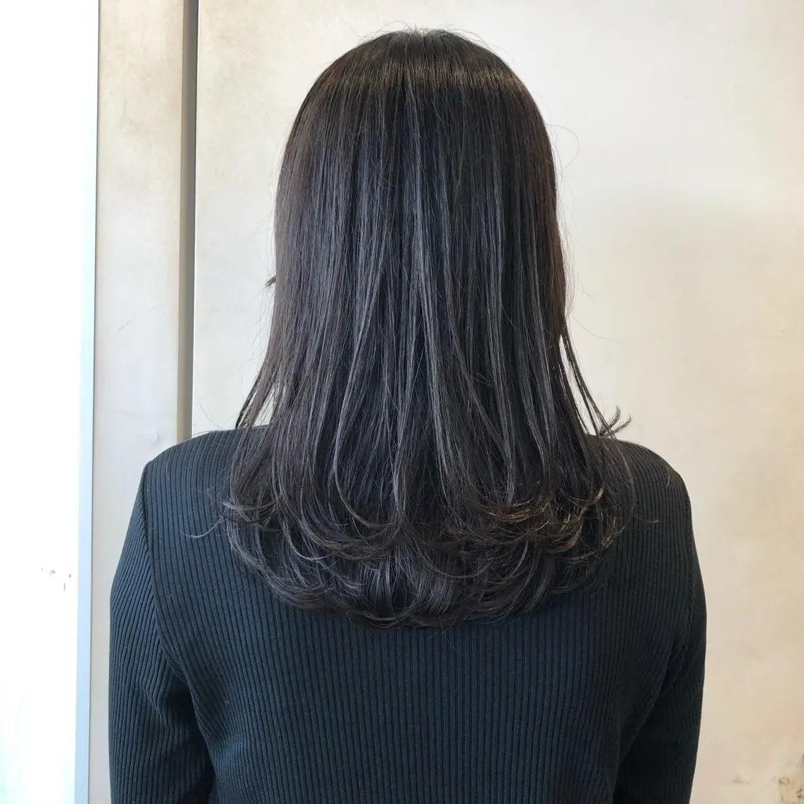 セミロング カラー モテ髪×トレンド💕 小顔レイヤー 金井のヘアスタイル
