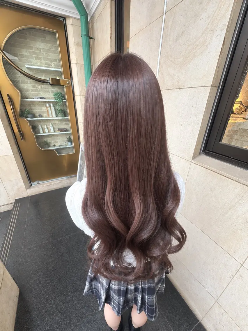 ロング カラー ブラウンカラー ラベンダーカラー カット ヘアカラー トリートメント ✨️髪質改善＆艶カラ ー✨️Yudaiのヘアスタイル
