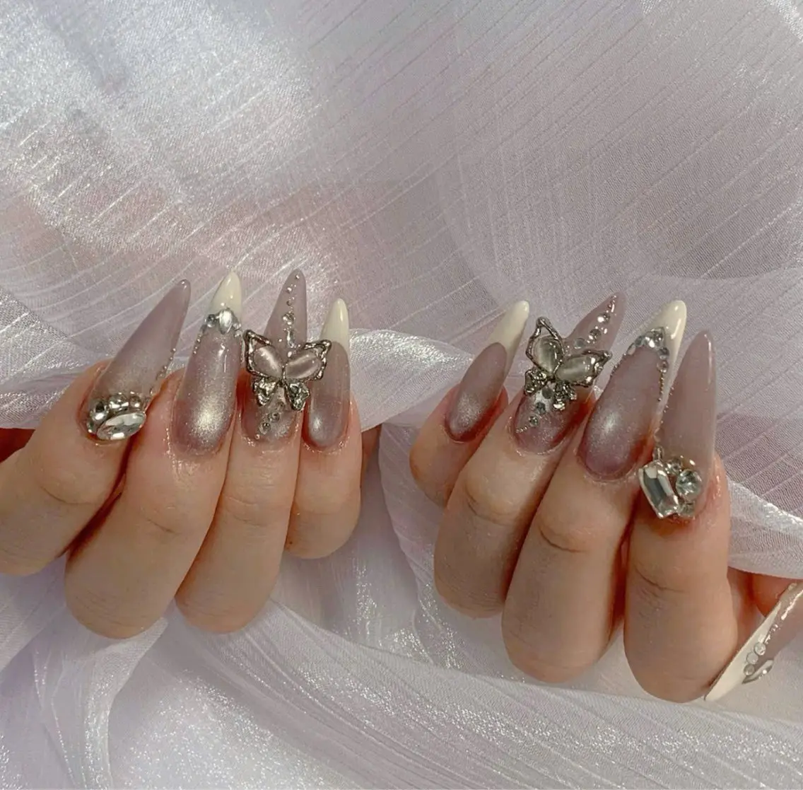 ネイル ハンドネイル moon nailsのネイルデザイン