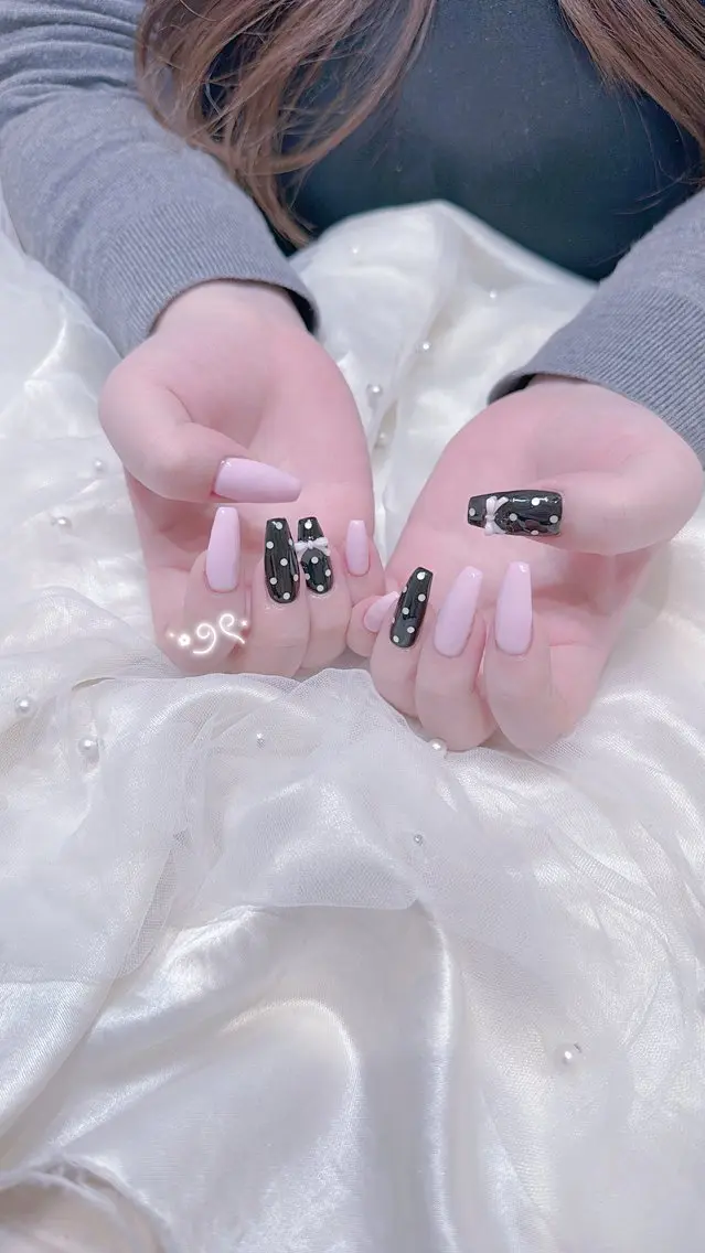 ネイル ドット ハンドネイル ୨୧ ayakaのネイルデザイン