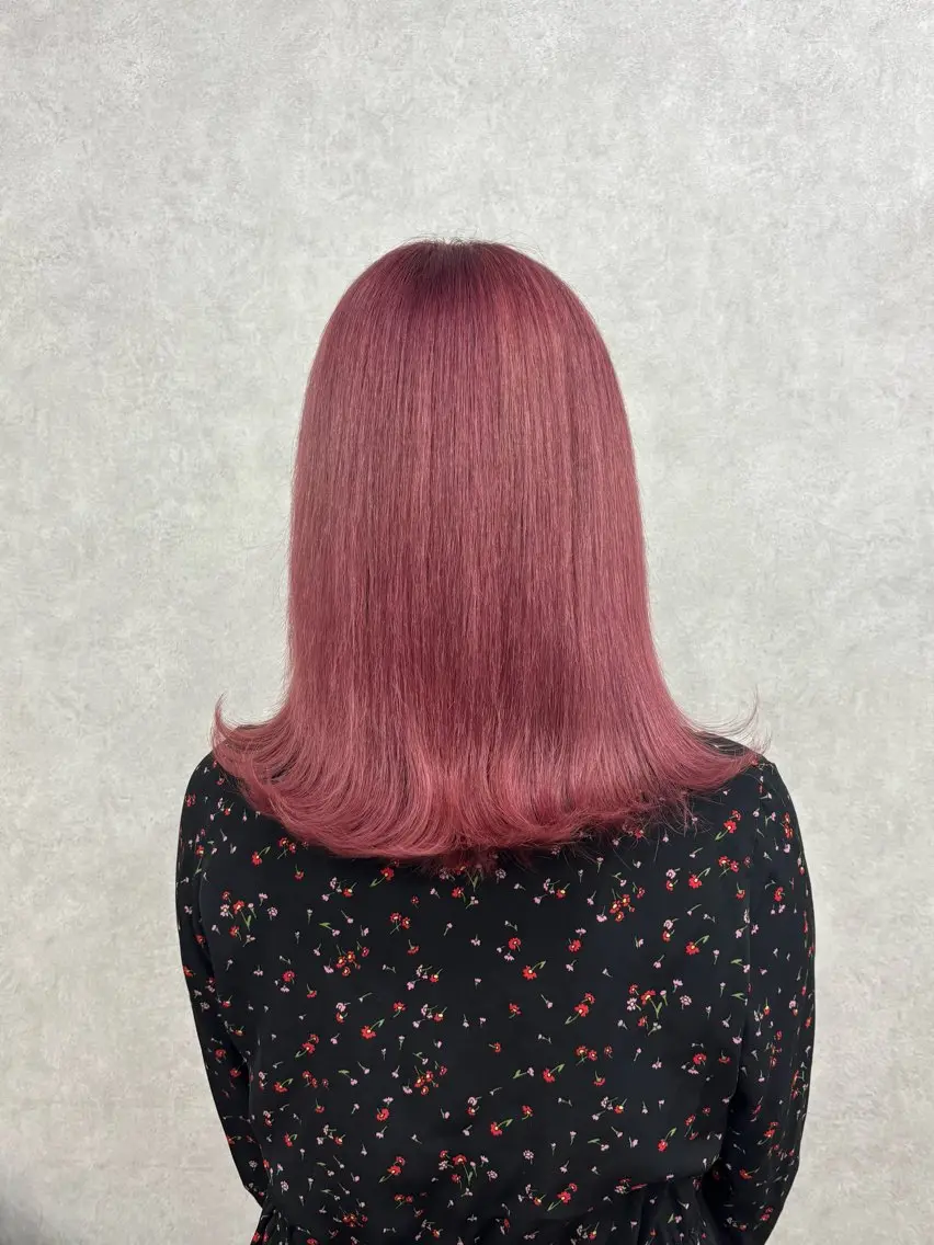 セミロング カラー ブリーチ ダブルカラー ピンクカラー ヘアカラー トリートメント 倉澤 愛理のヘアスタイル