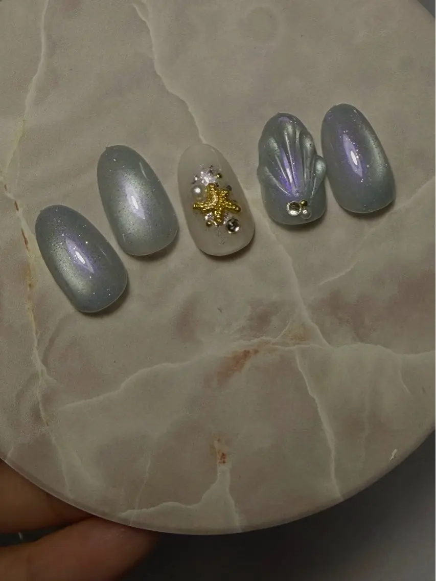 ネイル マグネットネイル ハンドネイル Mano Nailのネイルデザイン