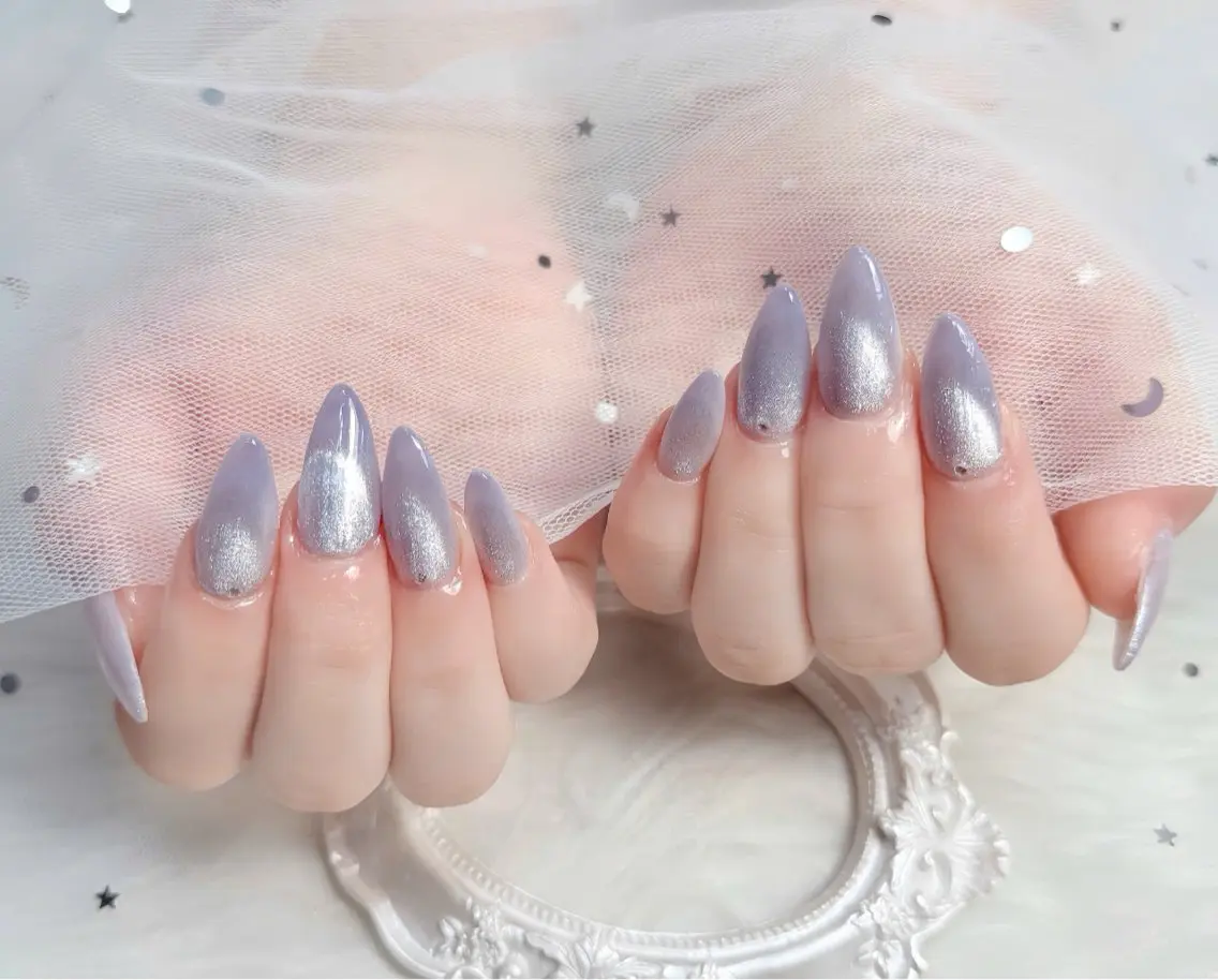 ネイル チークネイル 長さ出し フレンチネイル ジェルネイル グラデーション THANHTHANH NAILのネイルデザイン