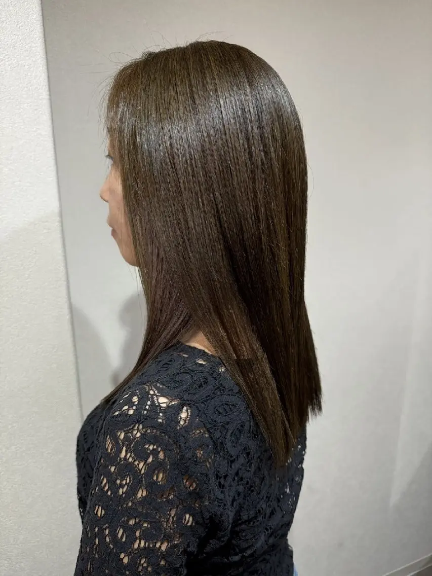 カラー ベージュカラー 透明感カラー オリーブベージュ 高見 千恵のヘアスタイル
