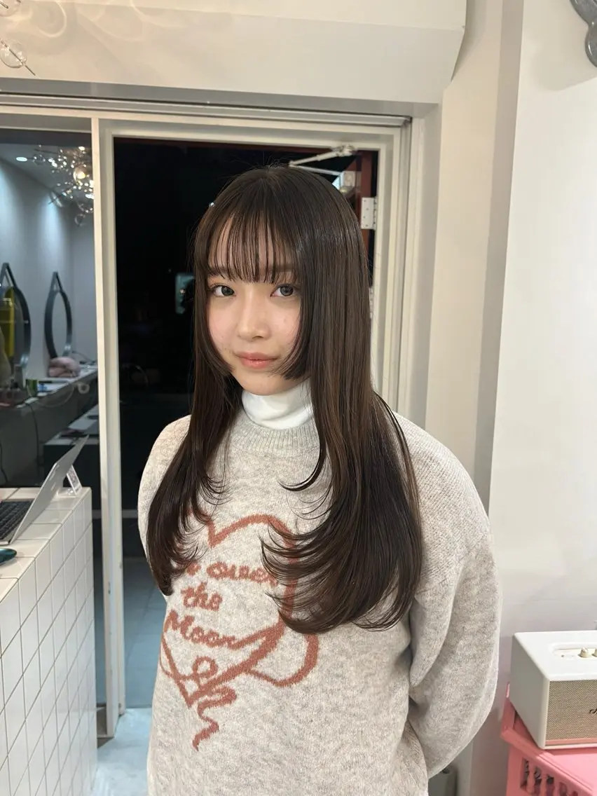 ロング toko / ブリーチなしカラーのヘアスタイル