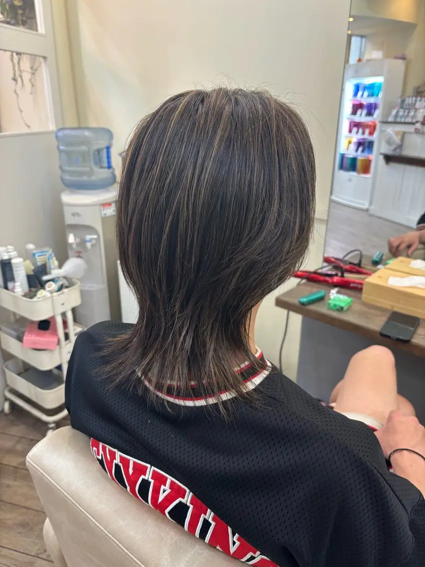 ミディアム ハイライト ヘアカラー 土屋 琳のヘアスタイル