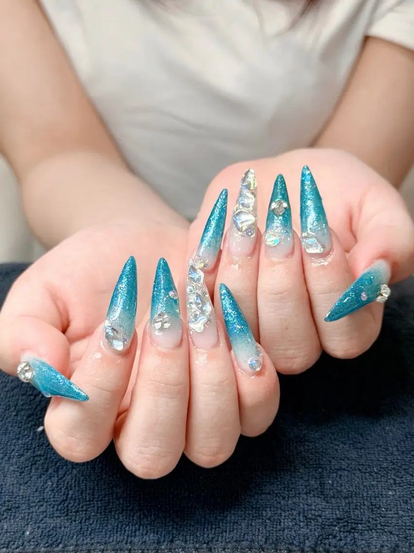 カラー RUBY NAIL& BEAUTY SPAのネイルデザイン