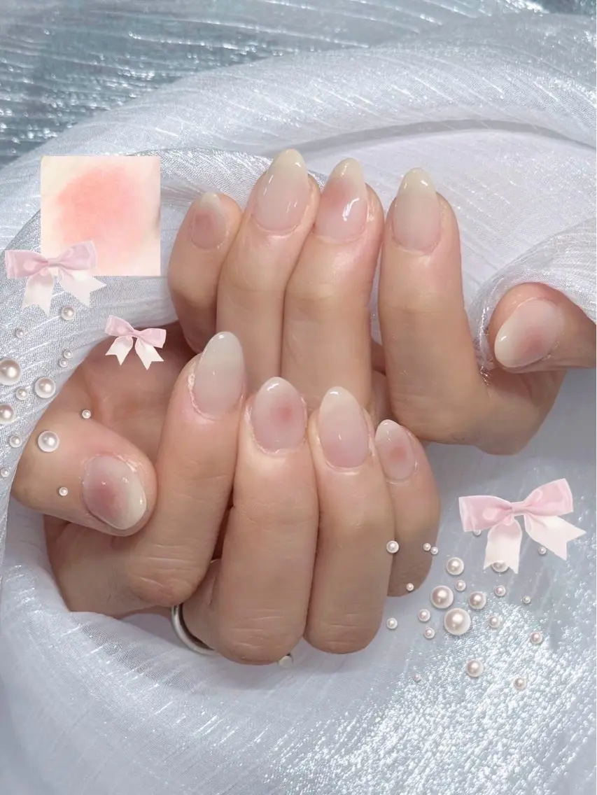 ネイル チークネイル ✩.*🎀 aoi🎀のネイルデザイン