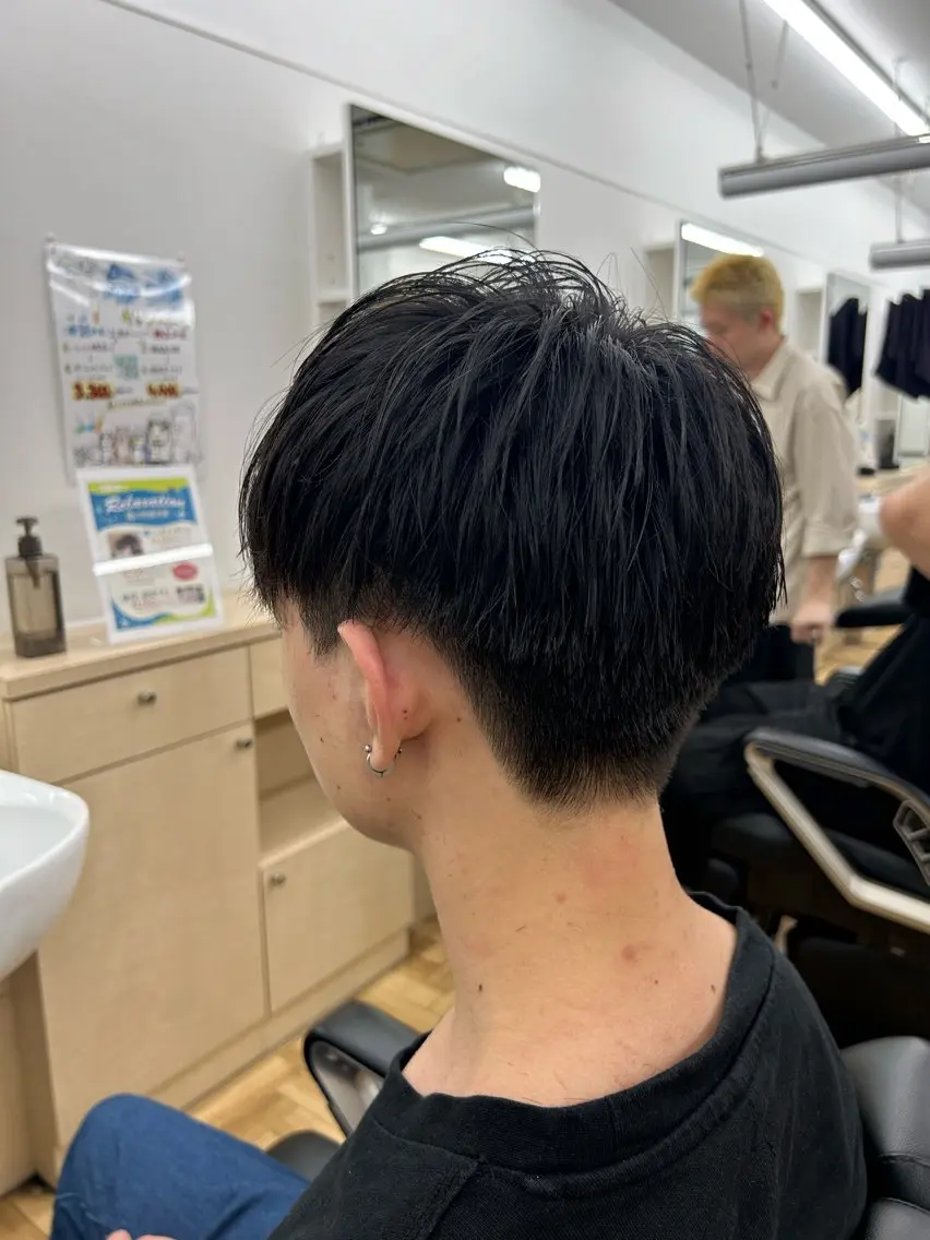 ミディアム メンズ カット トミオカ ⸌⍤⃝⸍のヘアスタイル