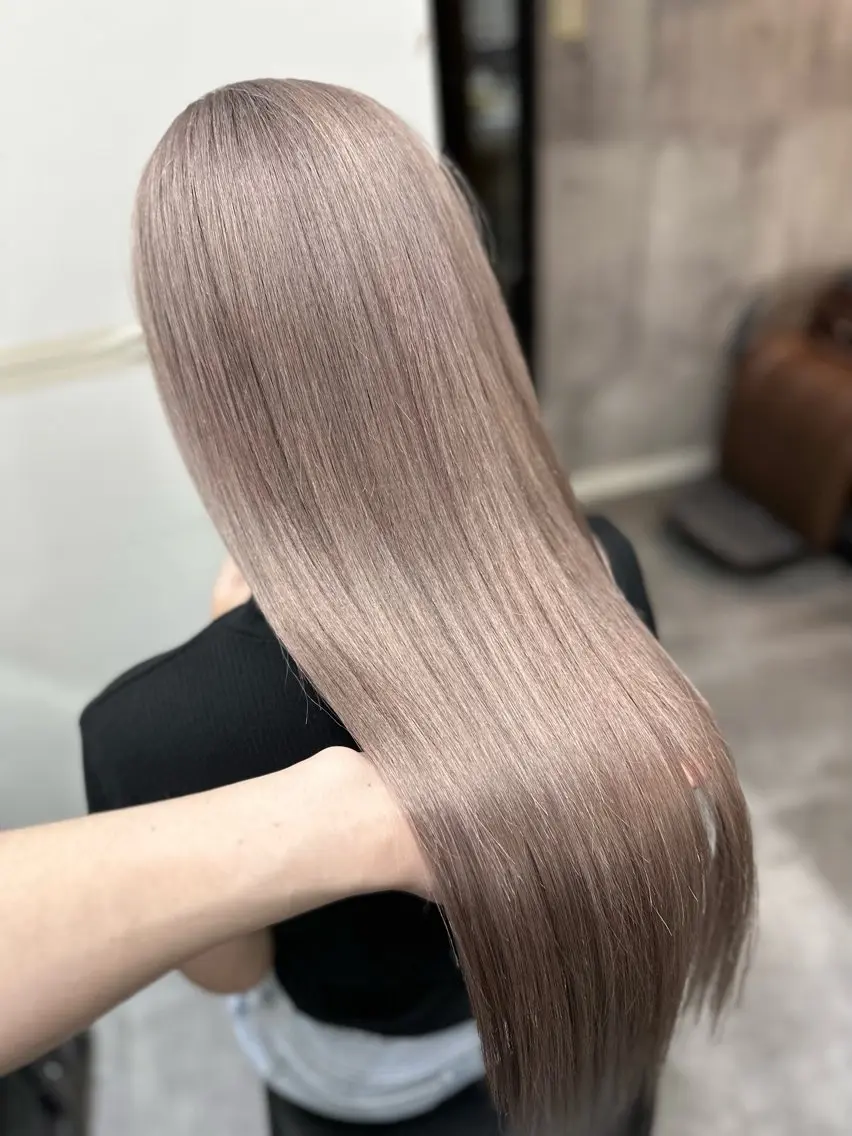 ロング カラー ヘアカラー LAFF 姫依のヘアスタイル