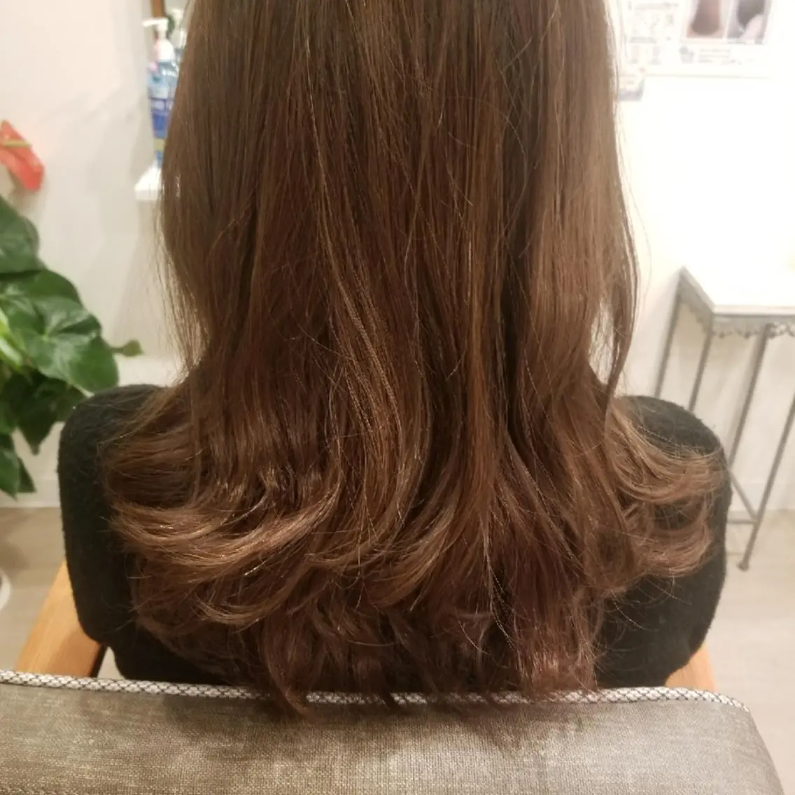 セミロング カラー Coumi 女性専用美容室のヘアスタイル