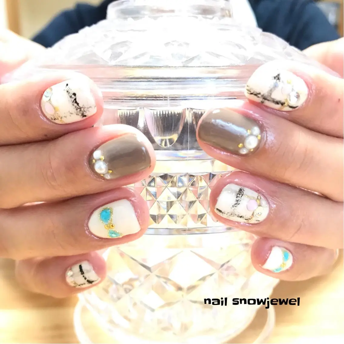 ネイル リボン nail snowjewelのネイルデザイン