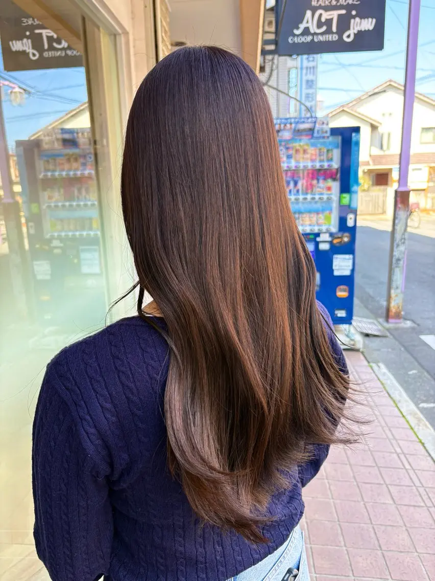 ロング カラー ベージュカラー ブラウンカラー ショコラベージュ トリートメント カット ヘアカラー トリートメント 川崎 唯華のヘアスタイル