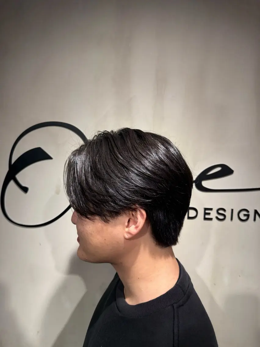 ショート 艶感/レイヤーカット 🌐Taketoのヘアスタイル
