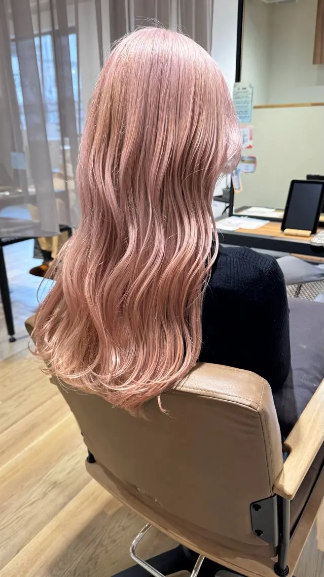ロング カラー ヘアカラー トリートメント ツチイ リョウタのヘアスタイル