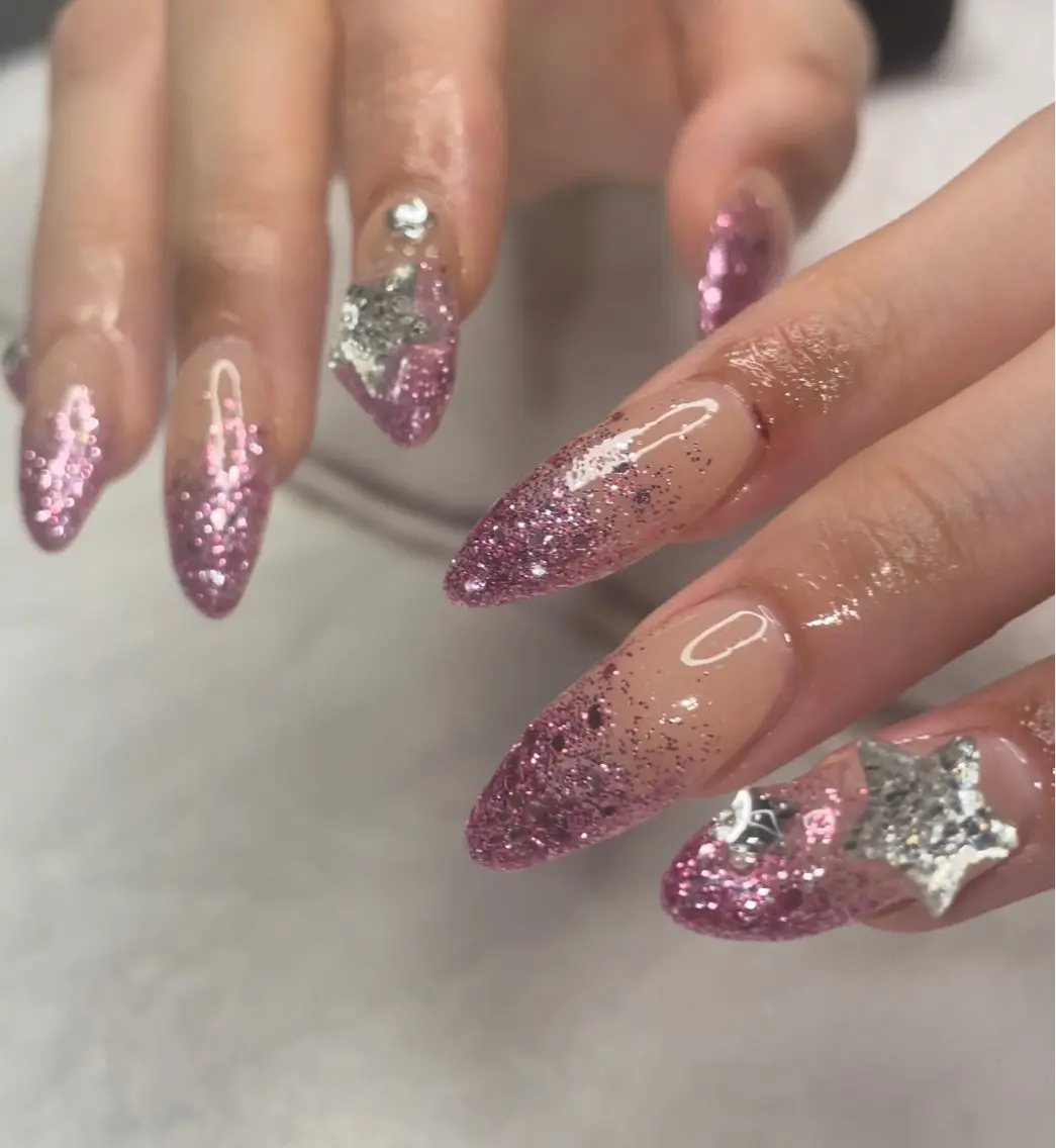 ネイル アートネイル グラデーション 氷ネイル・うるうるネイル キラキラネイル ラメ(グリッター) フットネイル Ri-e's nailのネイルデザイン
