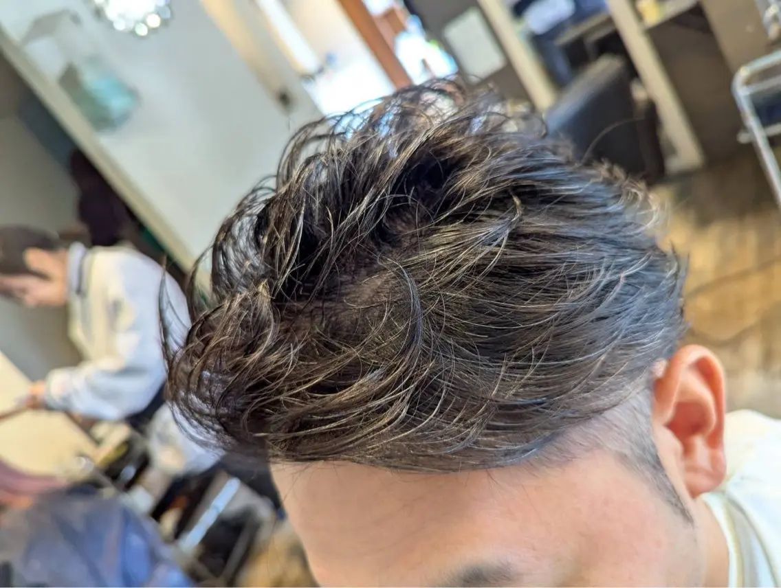 ショート パーマ 大立 七夏のヘアスタイル
