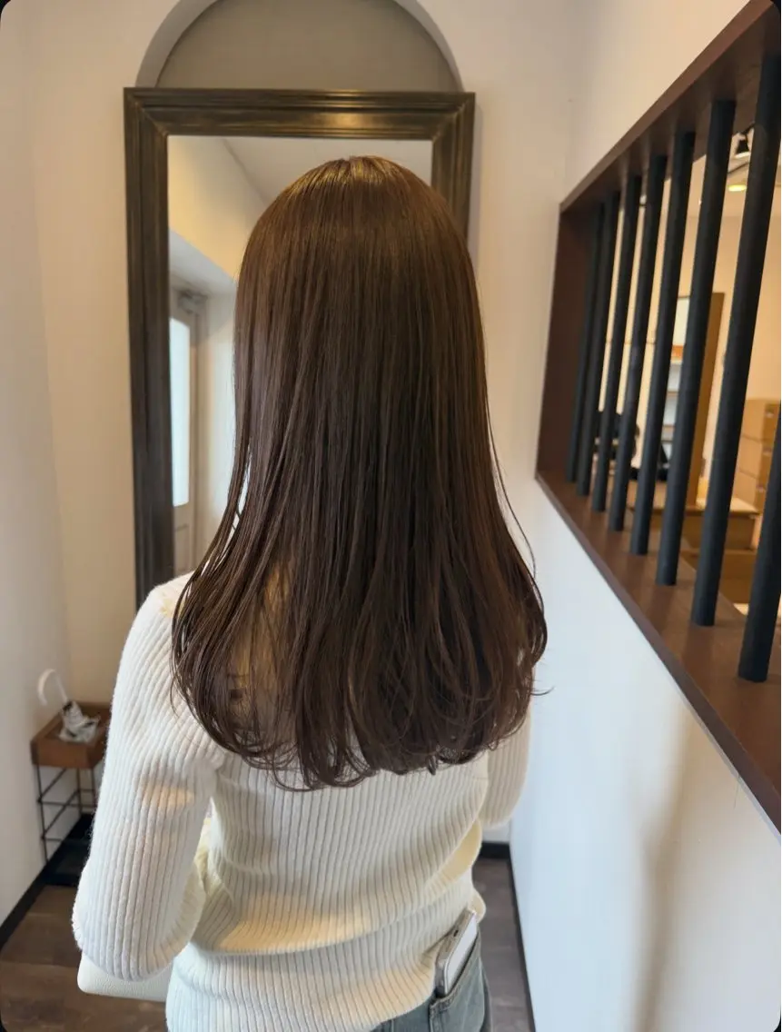 ロング レイヤーカット Rendezvous 白築のヘアスタイル