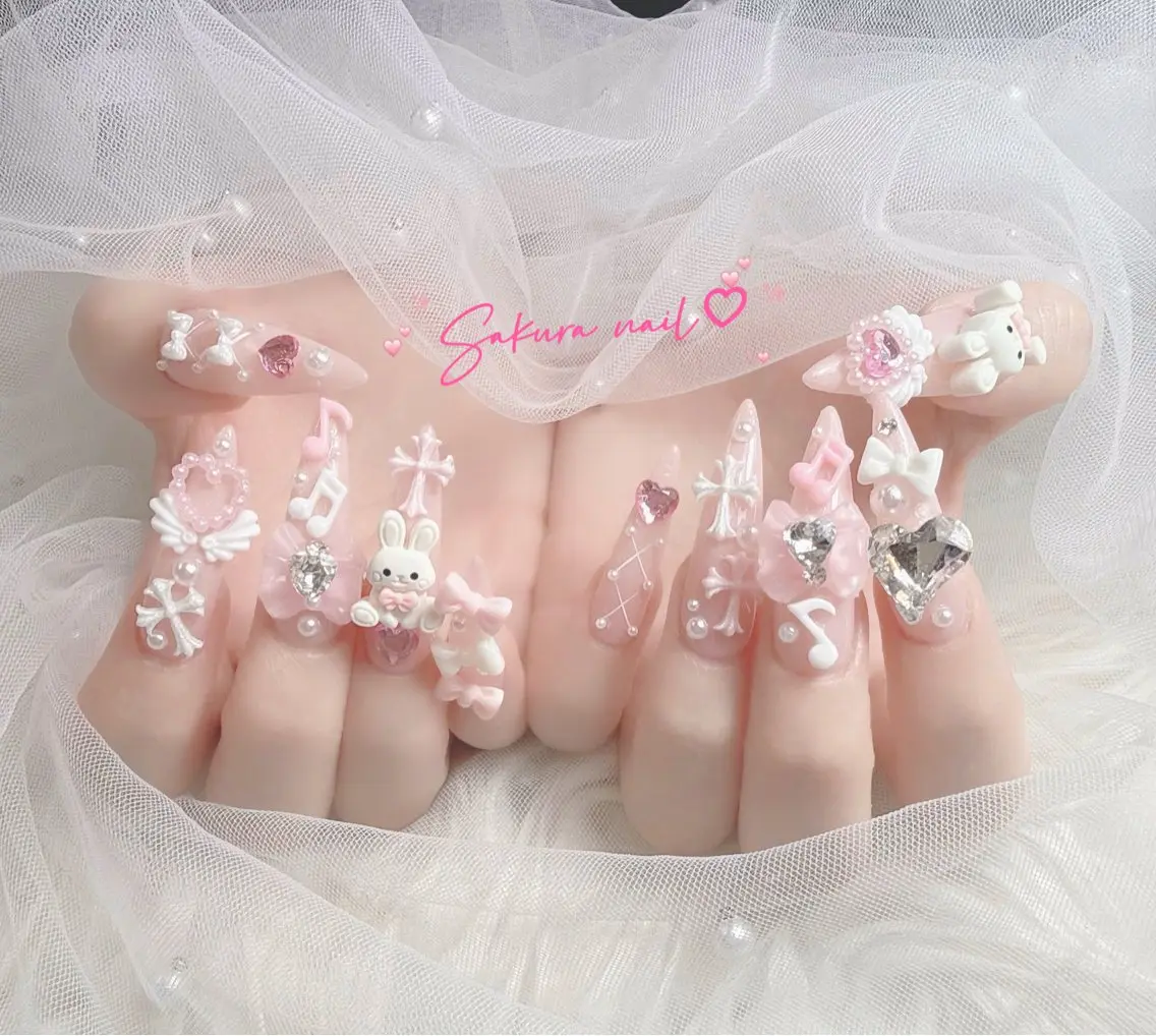 ネイル オーロラネイル クリアネイル フラッシュネイル フレンチネイル ジェルネイル ハンドネイル Sakura Nanaのネイルデザイン