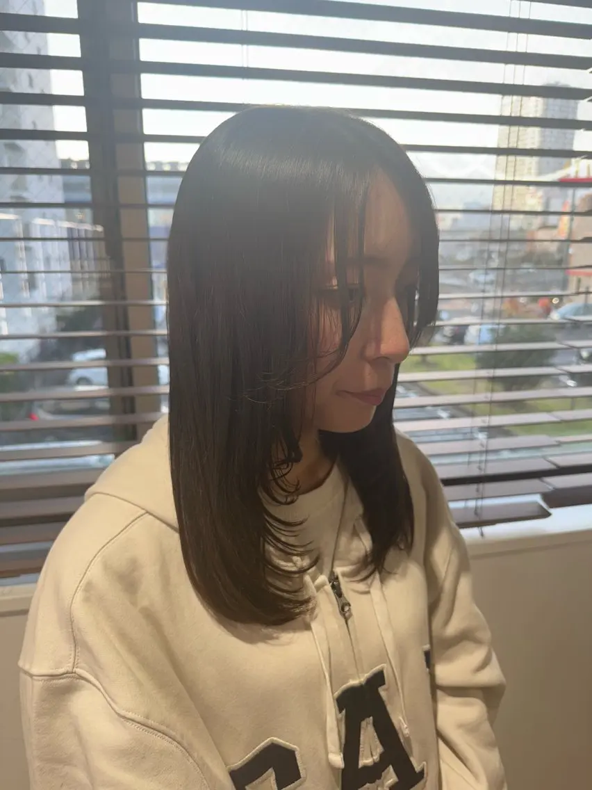 ロング 顔まわりレイヤー 顔周りカット レイヤーカット HANA ☺︎のヘアスタイル